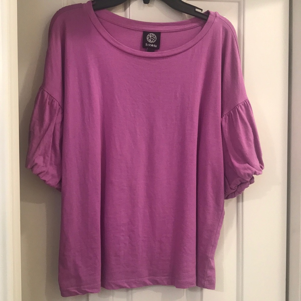 Bobeau Top with Puffy Sleeve
